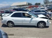 ✅ 1999 Honda Accord EX • VIN: 1HGCG6679XA059196 • Лот: 43042767. Опубликован ранее на IAAI с пробегом 256 679 миль. Бесплатный доступ к архиву аукционных продаж из США и подробный отчёт об истории автомобиля на DreamBid. Изображение 13.