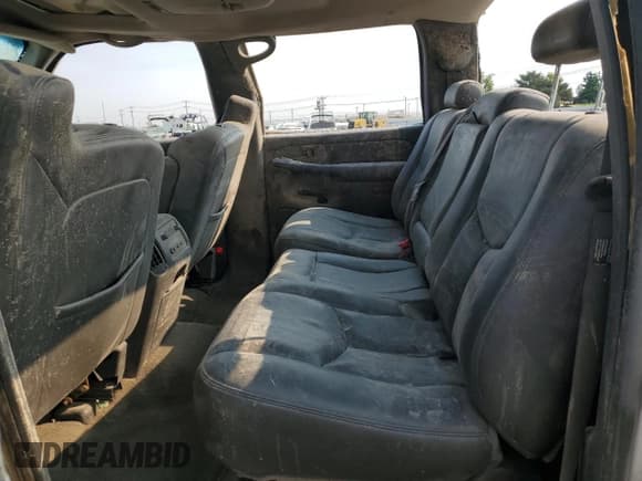 ✅ 2005 Chevrolet Silverado 3500 DRW LS • VIN: 1GCJK33255F903990 • Lot: 70550585. Listed on Copart with 177,060 mi. Free auction sales archive from the USA and detailed vehicle history report at DreamBid. Image 10.