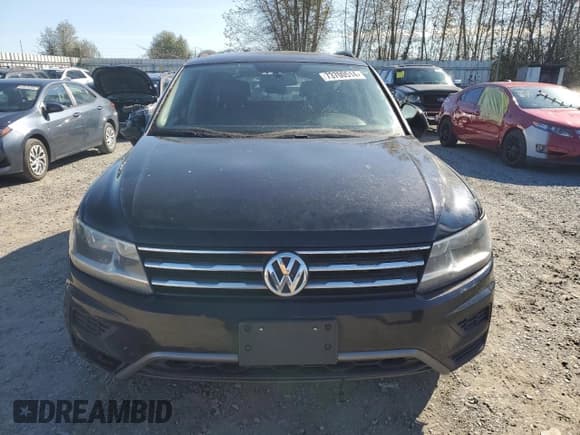 ✅ 2018 Volkswagen Tiguan S • VIN: 3VV0B7AX7JM083098 • Лот: 73700514. Опубликован ранее на Copart с пробегом 129 222 миль. Бесплатный доступ к архиву аукционных продаж из США и подробный отчёт об истории автомобиля на DreamBid. Изображение 5.