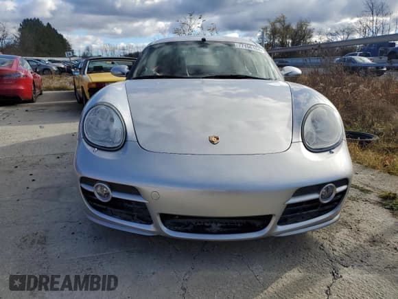✅ 2006 Porsche Cayman S • VIN: WP0AB29836U781908 • Лот: 77156104. Опубликован ранее на Copart с пробегом Не указан. Бесплатный доступ к архиву аукционных продаж из США и подробный отчёт об истории автомобиля на DreamBid. Изображение 5.
