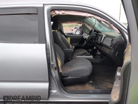 ✅ 2017 Toyota Tacoma SR5 • VIN: 5TFCZ5AN9HX048433 • Lot: 42464852. Listed on IAAI with 112,464 mi. Free auction sales archive from the USA and detailed vehicle history report at DreamBid. Image 5.