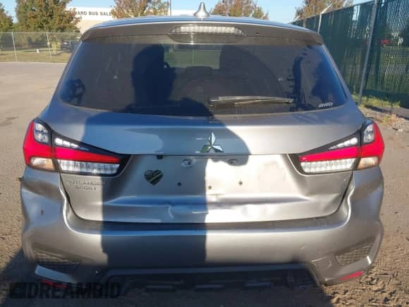 2020 Mitsubishi Outlander ES with VIN JA4AR3AUXLU006666, listed as a IAAI auction lot 43370315 with 117,368 mi miles and . Bid and sale history available at DreamBid. Image 16.