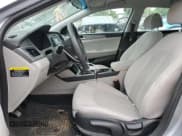 ✅ 2015 Hyundai Sonata SE • VIN: 5NPE24AF8FH149228 • Lot: 57872515. Wystawiony na Copart z przebiegiem 136 628 mil. Bezpłatny archiwum sprzedaży aukcyjnych z USA i szczegółowy raport historii pojazdu na DreamBid. Zdjęcie 7.