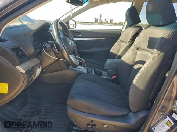 ✅ 2010 Subaru Outback Premium • VIN: 4S4BRCDC6A3350877 • Lot: 94420685. Wystawiony na Copart z przebiegiem 166 182 mil. Bezpłatny archiwum sprzedaży aukcyjnych z USA i szczegółowy raport historii pojazdu na DreamBid. Zdjęcie 7.