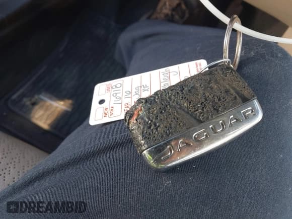 ✅ 2016 Jaguar XF 35t Prestige • VIN: SAJBK4BV2GCY19251 • Lot: 43459912. Wystawiony na IAAI z przebiegiem 97 150 mil. Bezpłatny archiwum sprzedaży aukcyjnych z USA i szczegółowy raport historii pojazdu na DreamBid. Zdjęcie 11.