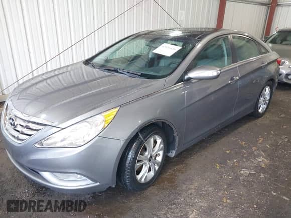 2013 Hyundai Sonata SE with VIN 5NPEC4ACXDH678597, listed as a IAAI auction lot 42026426 with 94,671 mi miles and . Bid and sale history available at DreamBid. Image 18.