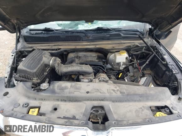 ✅ 2022 Ram 1500 Laramie • VIN: 1C6SRFJT4NN207664 • Lot: 42990805. Wystawiony na IAAI z przebiegiem 61 032 mil. Bezpłatny archiwum sprzedaży aukcyjnych z USA i szczegółowy raport historii pojazdu na DreamBid. Zdjęcie 10.