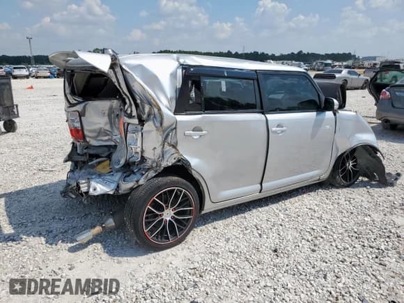 ✅ 2010 Scion xB • VIN: JTLZE4FE0A1101848 • Лот: 80728525. Опубликован ранее на Copart с пробегом 136 899 миль. Бесплатный доступ к архиву аукционных продаж из США и подробный отчёт об истории автомобиля на DreamBid. Изображение 3.