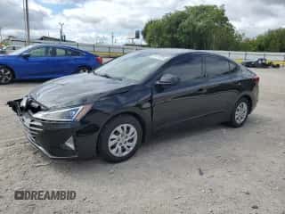 2020 Hyundai Elantra SE z VIN 5NPD74LF3LH513464, wystawiony jako Copart lot #81710725 z przebiegiem 82 162 mil mil oraz Szkoda całkowita • Salvage title. Historia ofert i sprzedaży dostępna na DreamBid. Obrazek 1.