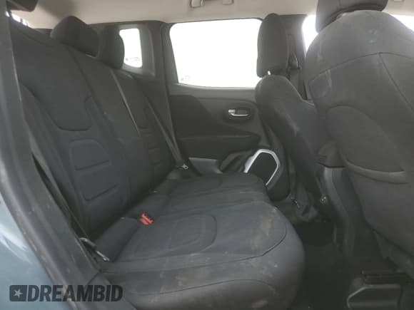 ✅ 2018 Jeep Renegade Latitude • VIN: ZACCJABH4JPH33439 • Lot: 48792455. Wystawiony na Copart z przebiegiem 37 992 mil. Bezpłatny archiwum sprzedaży aukcyjnych z USA i szczegółowy raport historii pojazdu na DreamBid. Zdjęcie 10.