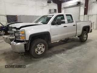 ✅ 2015 Chevrolet Silverado 2500HD Work Truck • VIN: 1GC2KUE86FZ133066 • Лот: 58849085. Опубликован ранее на Copart с пробегом 204 242 миль. Бесплатный доступ к архиву аукционных продаж из США и подробный отчёт об истории автомобиля на DreamBid. Изображение 1.
