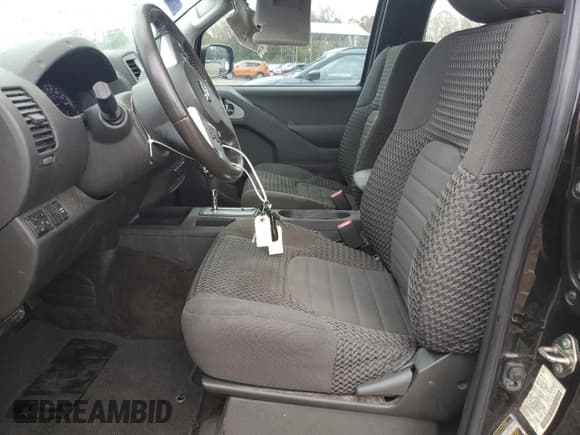 ✅ 2017 Nissan Frontier SV • VIN: 1N6DD0CU3HN738892 • Lot: 90322165. Wystawiony na Copart z przebiegiem 93 012 mil. Bezpłatny archiwum sprzedaży aukcyjnych z USA i szczegółowy raport historii pojazdu na DreamBid. Zdjęcie 7.