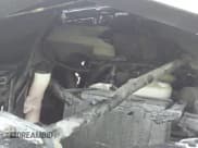 ✅ 2019 Chevrolet Silverado 1500 LT • VIN: 2GCRCPEC3K1136169 • Lot: 43514088. Wystawiony na IAAI z przebiegiem 110 510 mil. Bezpłatny archiwum sprzedaży aukcyjnych z USA i szczegółowy raport historii pojazdu na DreamBid. Zdjęcie 20.