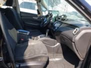 ✅ 2014 Nissan Rogue SV • VIN: 5N1AT2MV4EC821732 • Lot: 43411219. Wystawiony na IAAI z przebiegiem 217 054 mil. Bezpłatny archiwum sprzedaży aukcyjnych z USA i szczegółowy raport historii pojazdu na DreamBid. Zdjęcie 5.