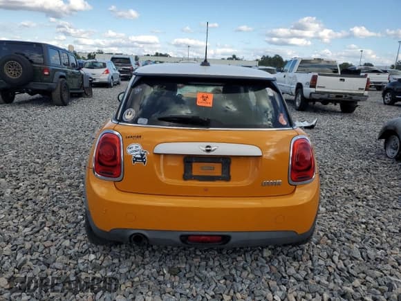 ✅ 2015 MINI Hardtop • VIN: WMWXM5C55F3A57762 • Лот: 86835385. Опубликован ранее на Copart с пробегом 63 374 миль. Бесплатный доступ к архиву аукционных продаж из США и подробный отчёт об истории автомобиля на DreamBid. Изображение 6.