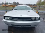 ✅ 2010 Dodge Challenger SE • VIN: 2B3CJ4DV1AH102512 • Lot: 40784408. Wystawiony na IAAI z przebiegiem 204 223 mil. Bezpłatny archiwum sprzedaży aukcyjnych z USA i szczegółowy raport historii pojazdu na DreamBid. Zdjęcie 12.