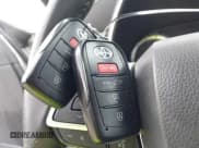 ✅ 2024 Toyota Highlander XLE • VIN: 5TDKDRBH4RS541051 • Лот: 43385217. Опубликован ранее на IAAI с пробегом 17 943 миль. Бесплатный доступ к архиву аукционных продаж из США и подробный отчёт об истории автомобиля на DreamBid. Изображение 11.