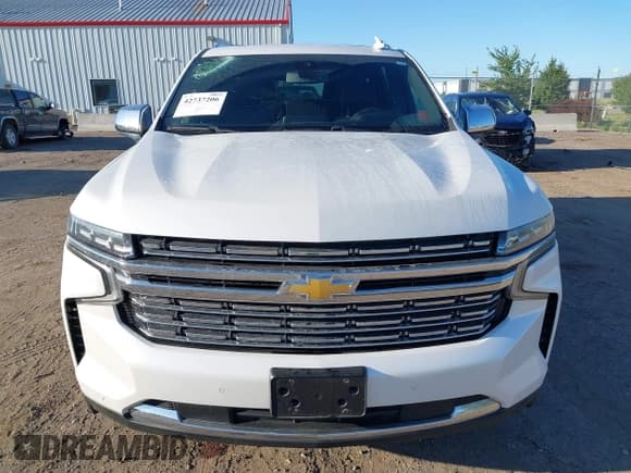 ✅ 2022 Chevrolet Suburban Premier • VIN: 1GNSKFKD3NR267634 • Lot: 42737206. Wystawiony na IAAI z przebiegiem 59 812 mil. Bezpłatny archiwum sprzedaży aukcyjnych z USA i szczegółowy raport historii pojazdu na DreamBid. Zdjęcie 12.