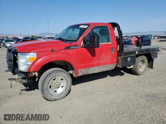 ✅ 2015 Ford F-350 XL • VIN: 1FTRF3B65FEA48534 • Lot: 68135964. Wystawiony na Copart z przebiegiem 204 110 mil. Bezpłatny archiwum sprzedaży aukcyjnych z USA i szczegółowy raport historii pojazdu na DreamBid. Zdjęcie 1.