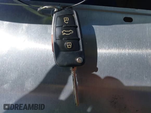 ✅ 2013 Audi Q7 S line Prestige • VIN: WA1DGAFE1DD004993 • Lot: 42993421. Listed on IAAI with 175,732 mi. Free auction sales archive from the USA and detailed vehicle history report at DreamBid. Image 11.