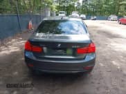 ✅ 2013 BMW 3 Series 328i xDrive • VIN: WBA3B5G53DNS05713 • Lot: 42768480. Wystawiony na IAAI z przebiegiem 133 851 mil. Bezpłatny archiwum sprzedaży aukcyjnych z USA i szczegółowy raport historii pojazdu na DreamBid. Zdjęcie 16.