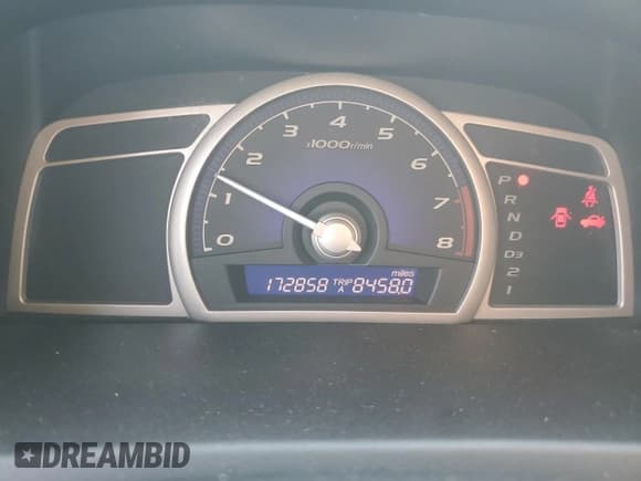 ✅ 2011 Honda Civic GX • VIN: 19XFA4F50BE000690 • Lot: 67715505. Listed on Copart with 172,858 mi. Free auction sales archive from the USA and detailed vehicle history report at DreamBid. Image 9.