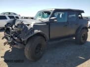 ✅ 2021 Ford Bronco • VIN: 1FMEE5DP0MLA89743 • Lot: 48851025. Wystawiony na Copart z przebiegiem 41 219 mil. Bezpłatny archiwum sprzedaży aukcyjnych z USA i szczegółowy raport historii pojazdu na DreamBid. Zdjęcie 1.