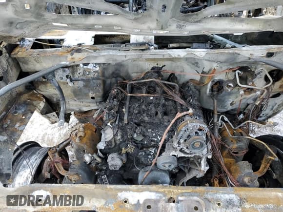 ✅ 2018 Chevrolet Silverado 2500HD LT • VIN: 1GC1KVEG6JF122054 • Lot: 83764974. Wystawiony na Copart z przebiegiem Nie podano. Bezpłatny archiwum sprzedaży aukcyjnych z USA i szczegółowy raport historii pojazdu na DreamBid. Zdjęcie 12.