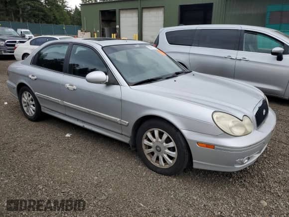 2002 Hyundai Sonata GLS with VIN KMHWF35H82A646789, listed as a Copart auction lot 73041784 with 127,732 mi miles and Clean title. Bid and sale history available at DreamBid. Image 4.