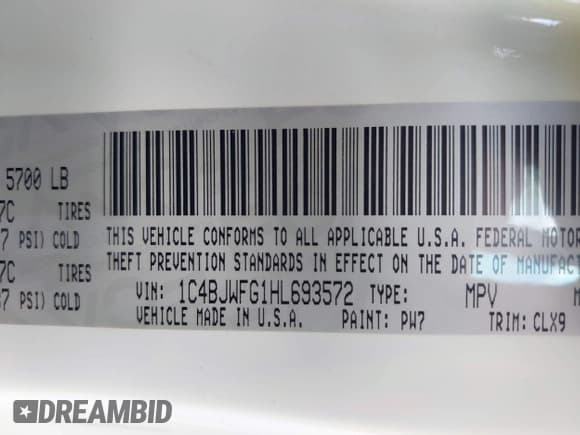 ✅ 2017 Jeep Wrangler Unlimited Rubicon Recon • VIN: 1C4BJWFG1HL693572 • Lot: 42601855. Listed on IAAI with 64,342 mi. Free auction sales archive from the USA and detailed vehicle history report at DreamBid. Image 9.