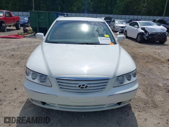 2007 Hyundai Azera SE с VIN KMHFC46F07A176082, выставлен на аукционе IAAI как лот 42163164 с пробегом 146 021 миль миль и . История ставок и продаж доступна на DreamBid. Изображение 13.