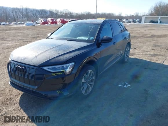 ✅ 2021 Audi e-tron Premium Plus • VIN: WA1LAAGE5MB012022 • Лот: 41458134. Опубликован ранее на IAAI с пробегом 42 137 миль. Бесплатный доступ к архиву аукционных продаж из США и подробный отчёт об истории автомобиля на DreamBid. Изображение 2.