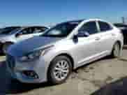 2019 Hyundai Accent SE z VIN 3KPC24A35KE055335, wystawiony jako Copart lot #40166514 z przebiegiem 104 083 mil mil oraz . Historia ofert i sprzedaży dostępna na DreamBid. Obrazek 1.