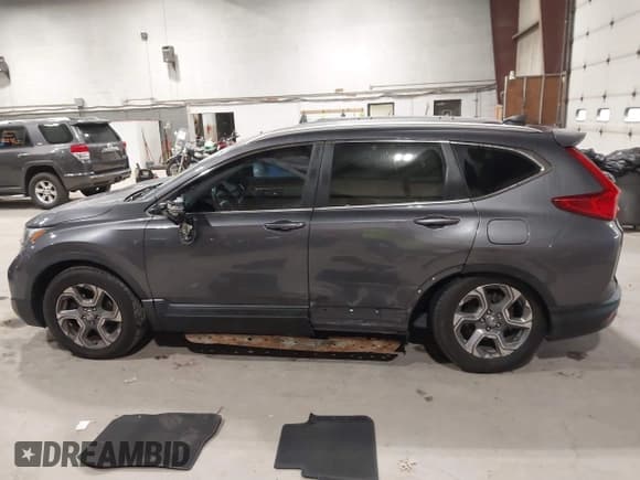 ✅ 2018 Honda CR-V EX-L • VIN: 2HKRW2H84JH612783 • Lot: 43574561. Listed on IAAI with 68,770 mi. Free auction sales archive from the USA and detailed vehicle history report at DreamBid. Image 14.