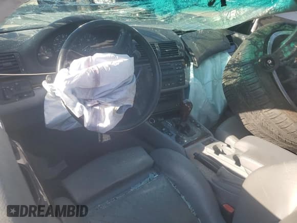 ✅ 2002 BMW 3 Series 325Ci • VIN: WBABN334X2PG57716 • Lot: 74741594. Listed on Copart with Not provided. Free auction sales archive from the USA and detailed vehicle history report at DreamBid. Image 8.