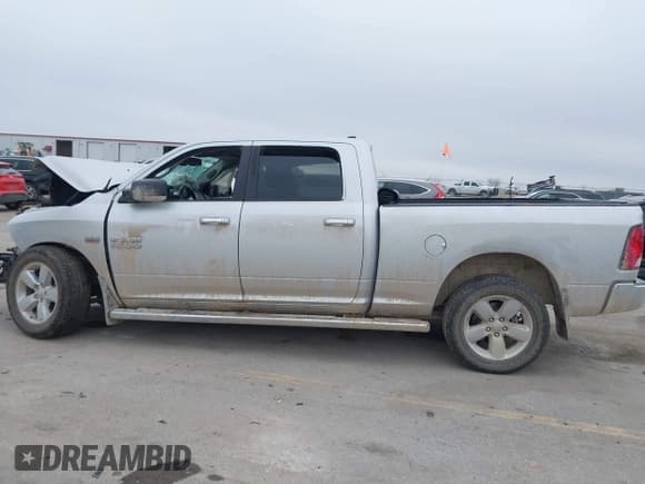 ✅ 2014 Ram 1500 SLT • VIN: 1C6RR7TT2ES150867 • Lot: 43756766. Listed on IAAI with 237,603 mi. Free auction sales archive from the USA and detailed vehicle history report at DreamBid. Image 13.