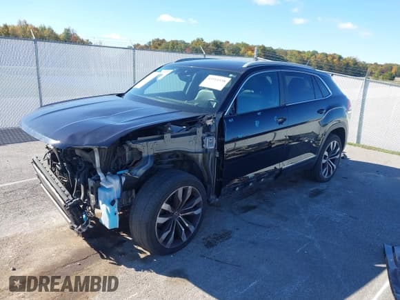 ✅ 2020 Volkswagen Atlas SEL • VIN: 1V2SE2CA6LC223235 • Lot: 43511538. Wystawiony na IAAI z przebiegiem 134 457 mil. Bezpłatny archiwum sprzedaży aukcyjnych z USA i szczegółowy raport historii pojazdu na DreamBid. Zdjęcie 22.