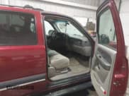 ✅ 2003 Chevrolet Suburban LS • VIN: 1GNFK16Z73J229720 • Lot: 43758831. Listed on IAAI with 184,079 mi. Free auction sales archive from the USA and detailed vehicle history report at DreamBid. Image 5.