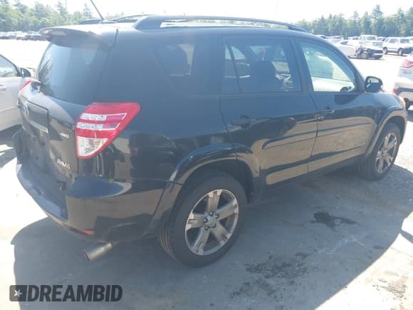 ✅ 2009 Toyota RAV4 Sport • VIN: JTMBK32V595082191 • Lot: 42539017. Listed on IAAI with 234,398 mi. Free auction sales archive from the USA and detailed vehicle history report at DreamBid. Image 4.