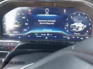 ✅ 2023 Chevrolet Silverado 1500 LT Trail Boss • VIN: 3GCPDFEK8PG150461 • Lot: 42816422. Wystawiony na IAAI z przebiegiem 50 988 mil. Bezpłatny archiwum sprzedaży aukcyjnych z USA i szczegółowy raport historii pojazdu na DreamBid. Zdjęcie 7.