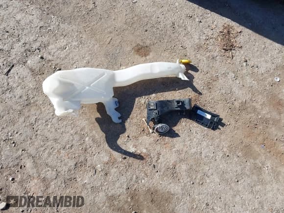 ✅ 2019 Dodge Durango SXT Plus • VIN: 1C4RDJAG7KC585514 • Lot: 42233631. Wystawiony na IAAI z przebiegiem 135 496 mil. Bezpłatny archiwum sprzedaży aukcyjnych z USA i szczegółowy raport historii pojazdu na DreamBid. Zdjęcie 12.