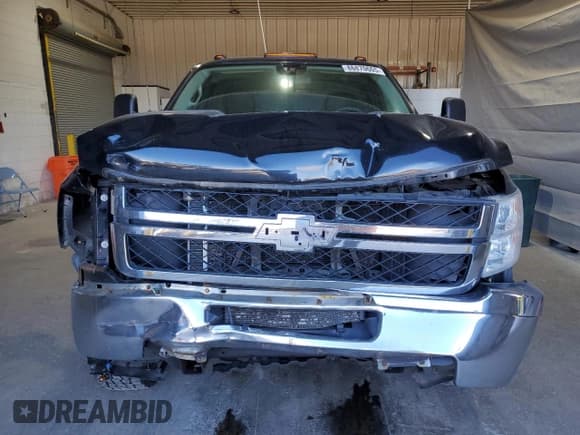 ✅ 2014 Chevrolet Silverado 2500HD Work Truck • VIN: 1GC0KVCG9EF174797 • Лот: 86870605. Опубликован ранее на Copart с пробегом 206 564 миль. Бесплатный доступ к архиву аукционных продаж из США и подробный отчёт об истории автомобиля на DreamBid. Изображение 5.
