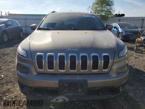 ✅ 2016 Jeep Grand Cherokee • VIN: 1C4PJCLS6GW281609 • Lot: 84149004. Listed on Copart with 123,806 mi. Free auction sales archive from the USA and detailed vehicle history report at DreamBid. Image 5.