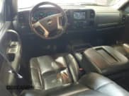 ✅ 2007 Chevrolet Silverado 2500HD 2LT • VIN: 1GCHK23677F540588 • Lot: 65809695. Wystawiony na Copart z przebiegiem 198 886 mil. Bezpłatny archiwum sprzedaży aukcyjnych z USA i szczegółowy raport historii pojazdu na DreamBid. Zdjęcie 8.