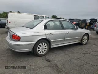 ✅ 2002 Hyundai Sonata GLS • VIN: KMHWF35H32A644979 • Lot: 69031885. Listed on Copart with 74,164 mi. Free auction sales archive from the USA and detailed vehicle history report at DreamBid. Image 3.