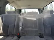 ✅ 2003 Chevrolet Suburban LS • VIN: 3GNEC16T53G172603 • Лот: 61501045. Опубликован ранее на Copart с пробегом 126 003 миль. Бесплатный доступ к архиву аукционных продаж из США и подробный отчёт об истории автомобиля на DreamBid. Изображение 10.