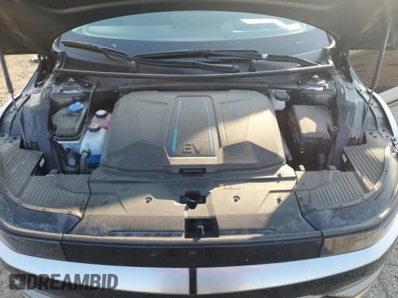 ✅ 2024 Hyundai Ioniq 5 Limited • VIN: KM8KRDDF8RU249149 • Lot: 64364875. Listed on Copart with 13,646 mi. Free auction sales archive from the USA and detailed vehicle history report at DreamBid. Image 12.