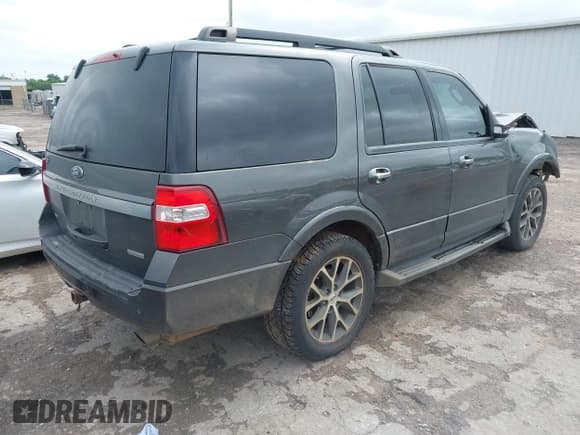 ✅ 2016 Ford Expedition XLT • VIN: 1FMJU1HT4GEF18277 • Lot: 42401047. Listed on IAAI with 135,224 mi. Free auction sales archive from the USA and detailed vehicle history report at DreamBid. Image 4.