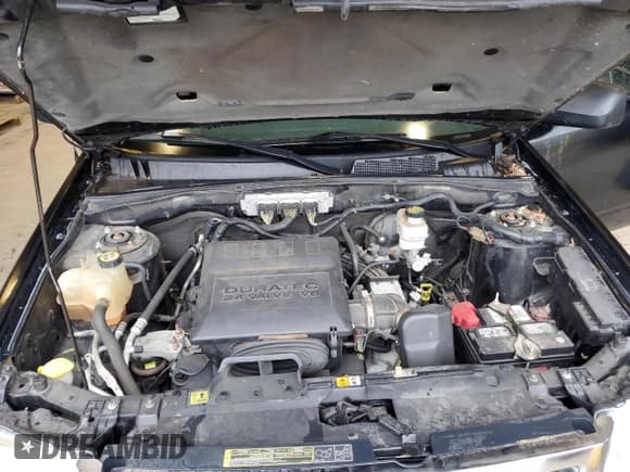 ✅ 2010 Ford Escape XLT • VIN: 1FMCU9DG5AKD05394 • Лот: 82239075. Опубликован ранее на Copart с пробегом 181 559 миль. Бесплатный доступ к архиву аукционных продаж из США и подробный отчёт об истории автомобиля на DreamBid. Изображение 11.