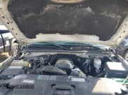 ✅ 2006 Chevrolet Silverado 2500HD LS • VIN: 1GCHC24U66E113272 • Lot: 42106333. Wystawiony na IAAI z przebiegiem 353 105 mil. Bezpłatny archiwum sprzedaży aukcyjnych z USA i szczegółowy raport historii pojazdu na DreamBid. Zdjęcie 10.